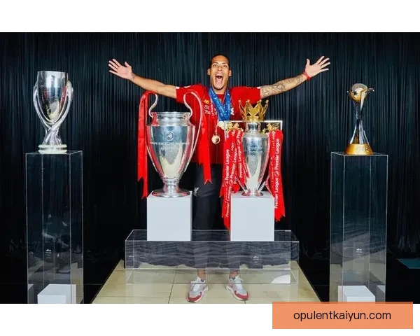 范戴克与马尔蒂尼相似之处展现出后卫的经典风范