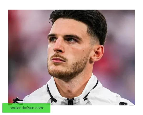 赖斯中场潜力持续提升，备受期待的未来表现引人关注